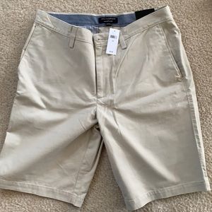 Banana republic Emerson short 33 waist with tags